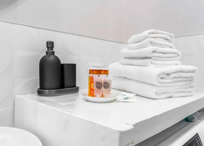 Bo13 -crescenzago- Bright - Wifi - Elegant * Milán