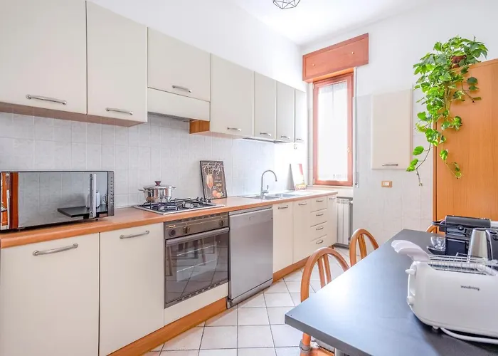 A 10 Min Dal Duomo - Trilocale Moderno Con 3 Letti E 2 Bagni In Citta Studi * Милан