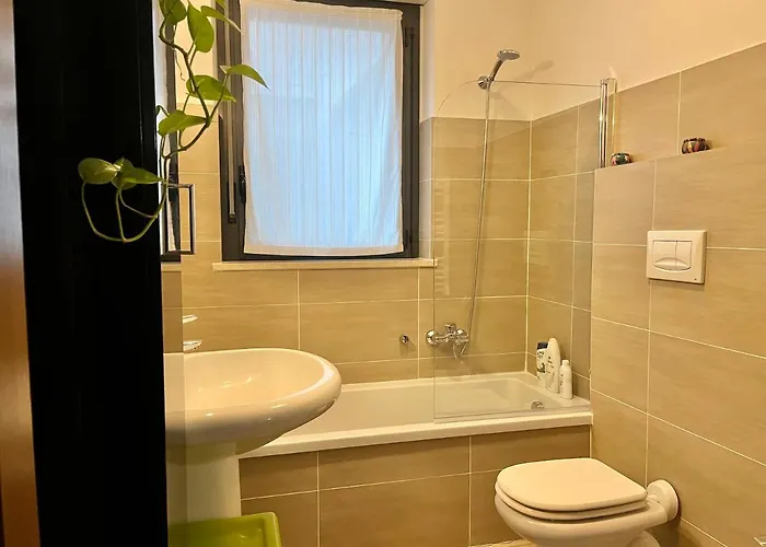 Sulla Metro 3 Gialla Maciachini Милан