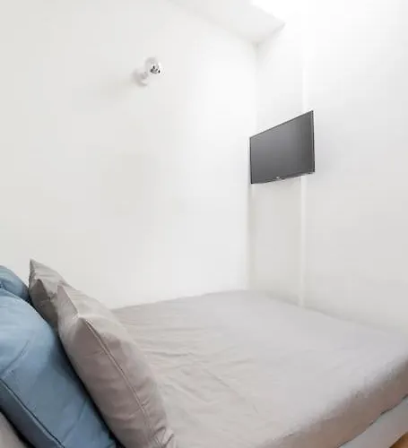 Centre Navigli- Милан