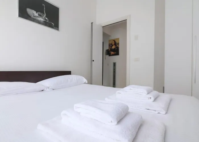 Apartment Prestige Boutique Homes - Duomo 1 Milan