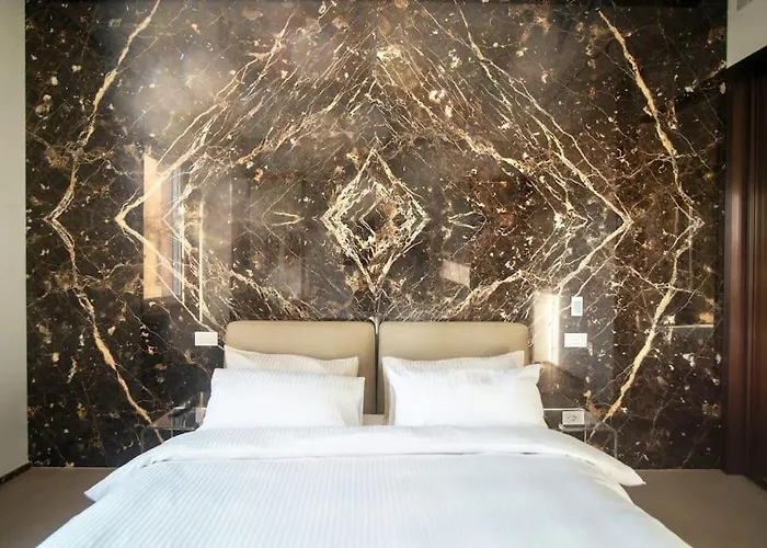 Repubblica Lux 米兰