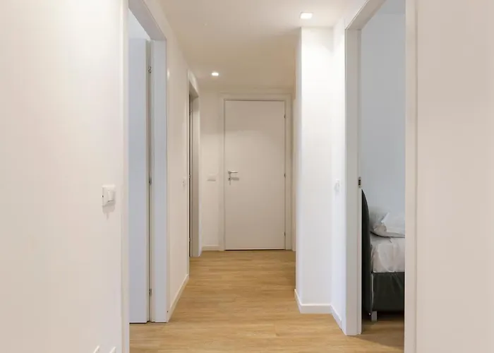 Luxury Near Navigli - Anemoni 5 *