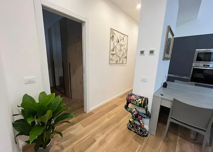 Loft Apartment *
