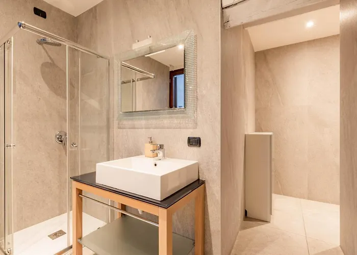 アパート Brera Flat Near Duomo ミラノ