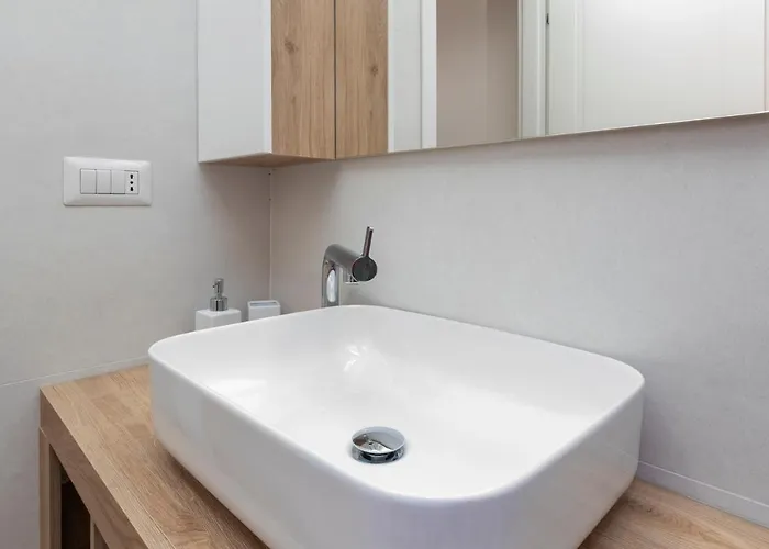 Center - Porta Romana *