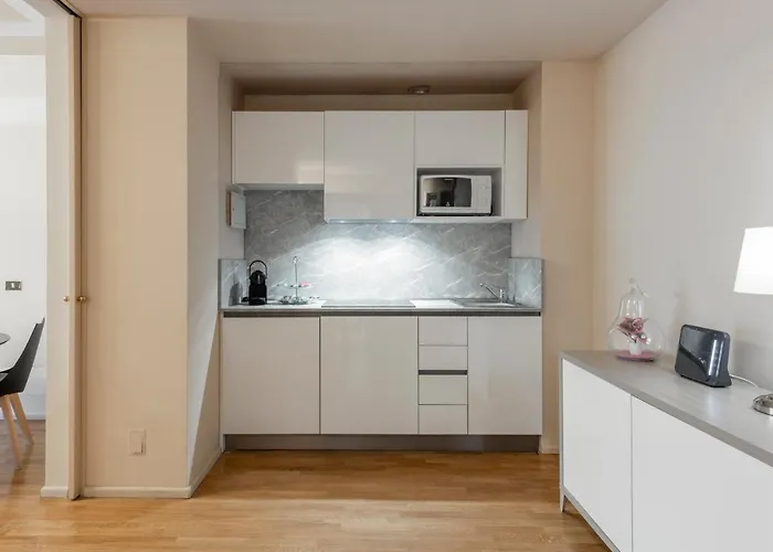 ミラン ロイヤル スイーツ セントロ ドゥオーモ アパート ミラノ