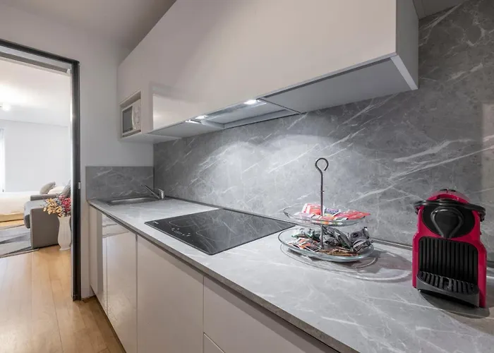 ミラン ロイヤル スイーツ セントロ ドゥオーモ アパート