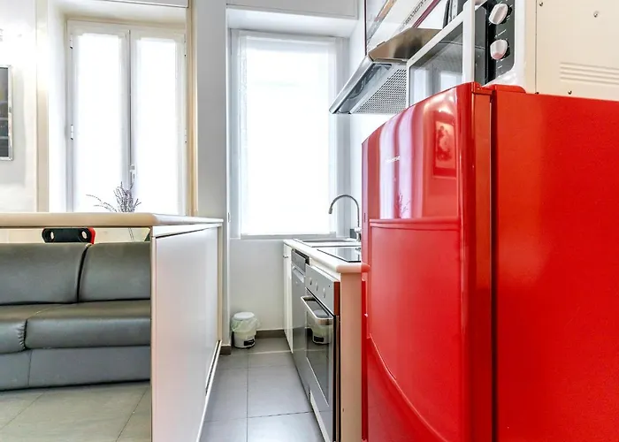 S. Ambrogio Square * Mailand