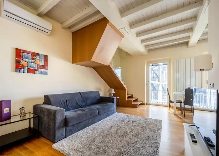 Napoleone's Nest - Elegant And Apartment