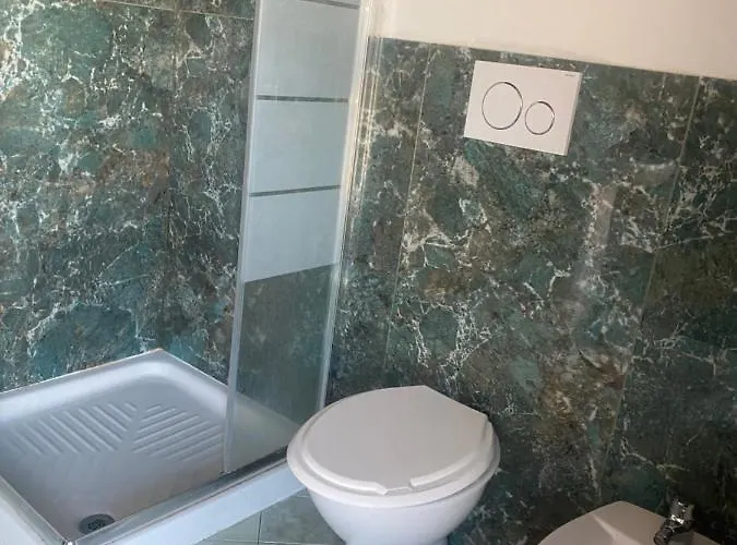 Mrhostel