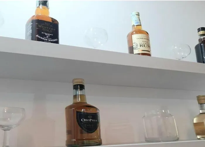 Il Rifugio Sui Navigli Con Garage Privato Gratuito Aria Condizionata & Wi-fi Apartmán