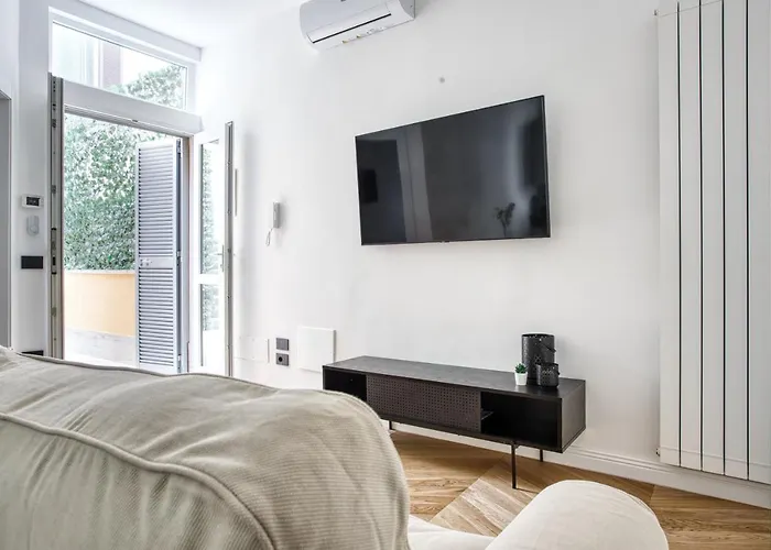 Joivy Stunning Flat With Balcony