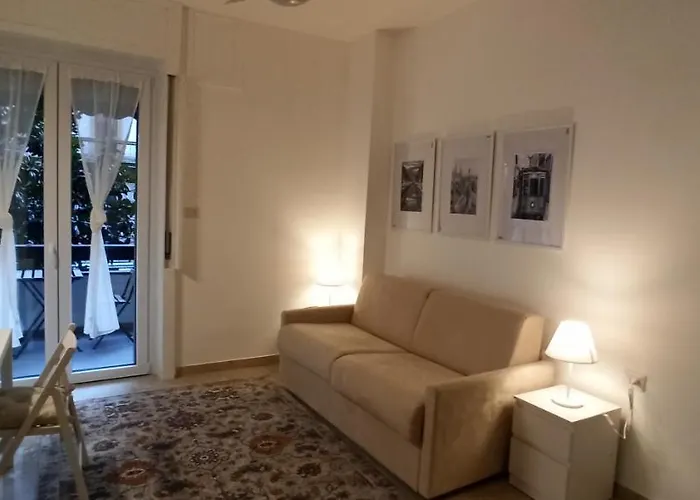 Smart Porta Venezia Fashion District Апартаменты *
