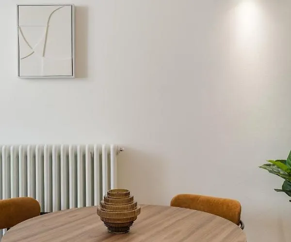 Casa Unica - Stylish & Charming - Navigli I דירה