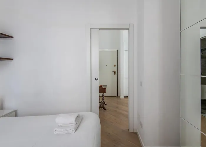 Apartment Easylife - - Genova 25 - Navigli Milan