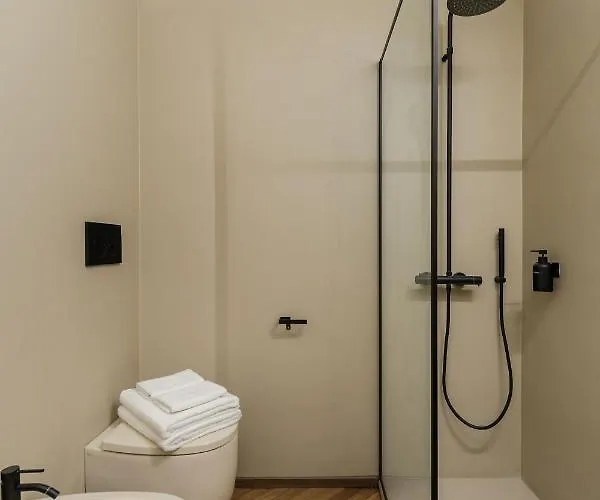 דירה Casa Unica - Elegant With Balcony - Centrale 1