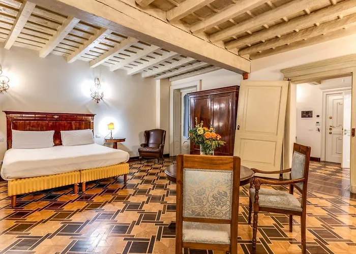 Отель Santa Marta 4*