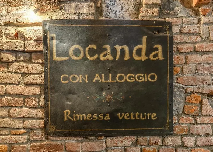 Отель Santa Marta Милан