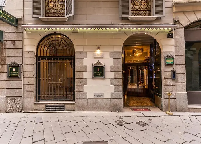 Отель Santa Marta Милан