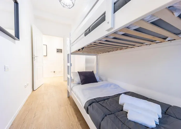 Sansiro Luxury Wi-fi & Netflix Lejlighed