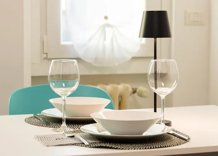 Isola-zara Modern Apartment, Duomo In 10min