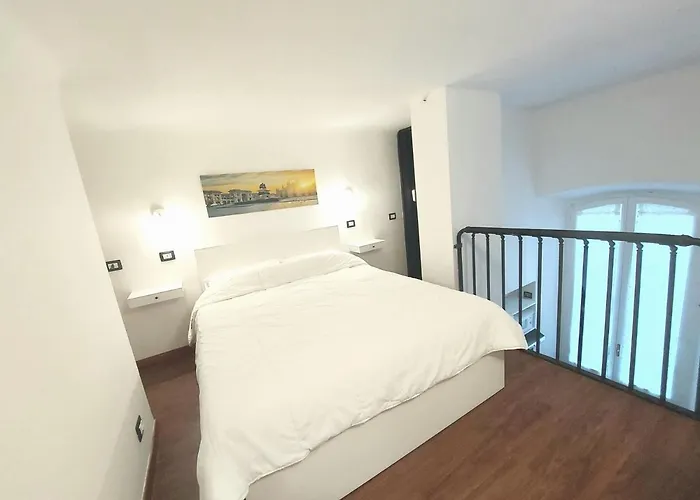 Corso Genova - Navigli * Милан