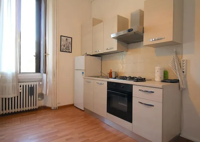 Splendido Bilocale A 4 Fermate Dal Duomo