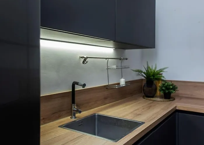 Stazione - Nuovo E Moderno Appartamento. * Milano