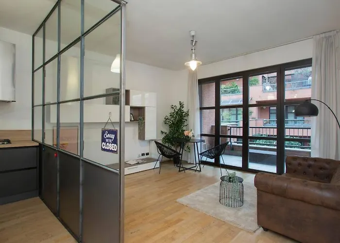 Stazione - Nuovo E Moderno Appartamento. * Milano