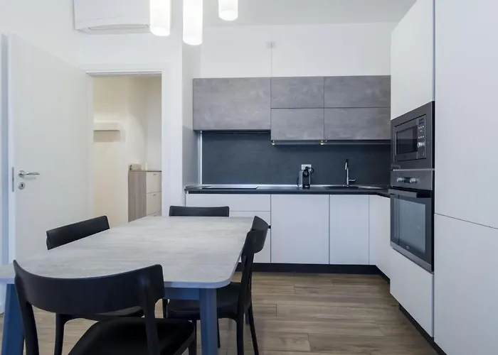 Easylife - - Teodorico 21s - Life * Milán