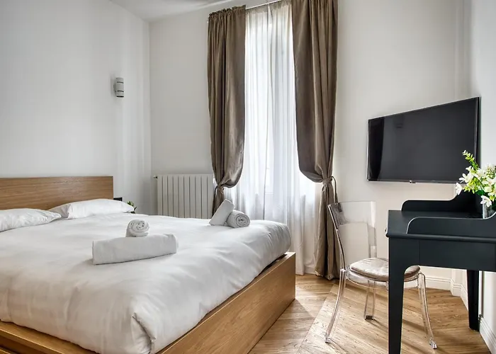 Joivy Stunning Flat With Balcony דירה *