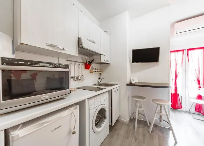 Piccolo Rifugio In Darsena Milan