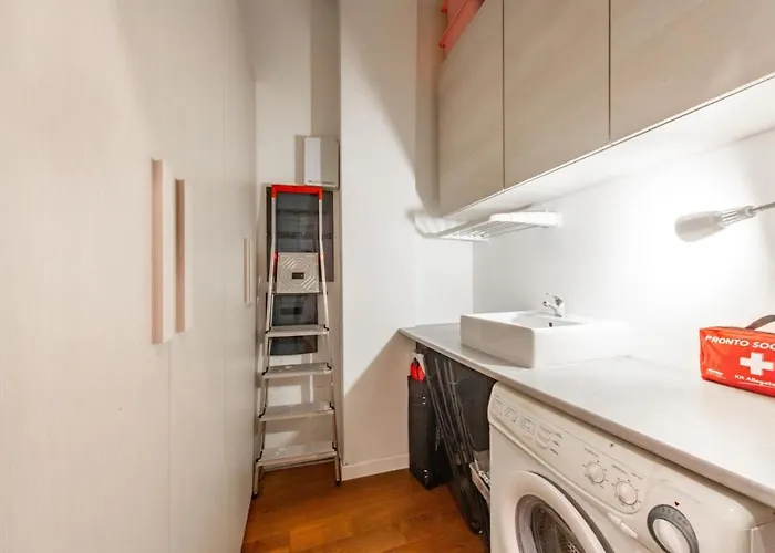 Easylife - - Bari 20 - Barona * Milánó