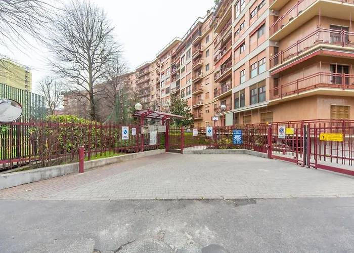 Easylife - - Bari 20 - Barona * Milan