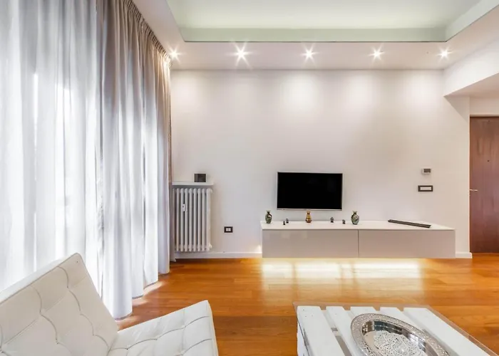Easylife - - Bari 20 - Barona * Milánó