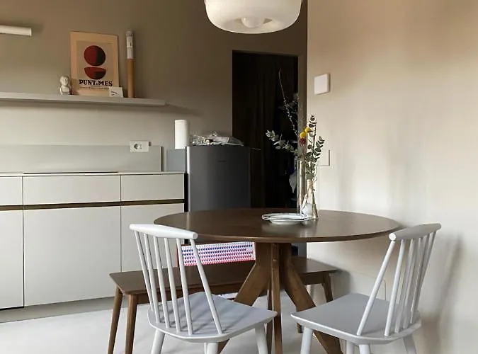 Bilocale Di Design Con Vista In Crocetta Quadronno