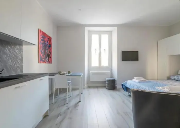 Arco Della Pace Modern アパート ミラノ