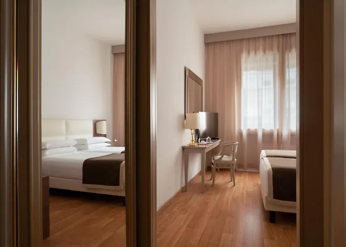 Otel Romana 4*