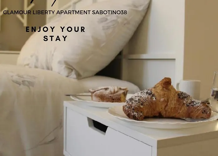 Glamour Liberty Sabotino38 * 밀라노