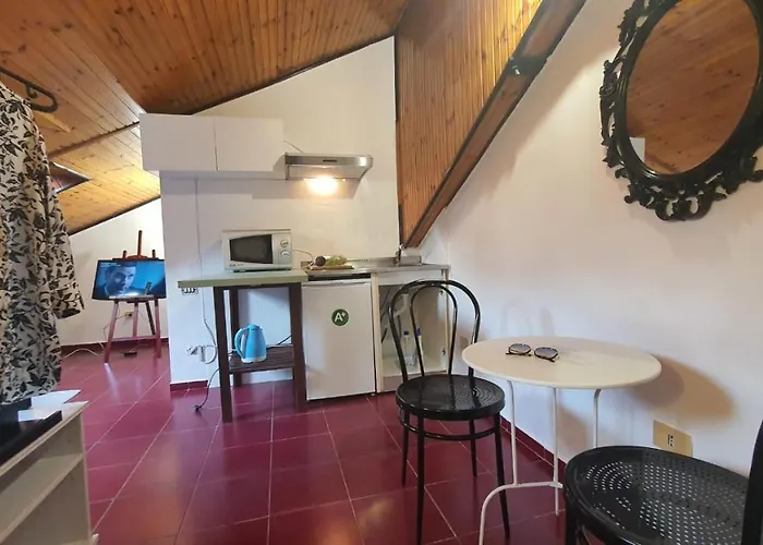 Mercanti Attic Version Daire