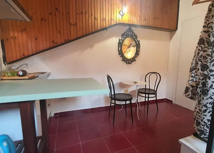 Mercanti Attic Version