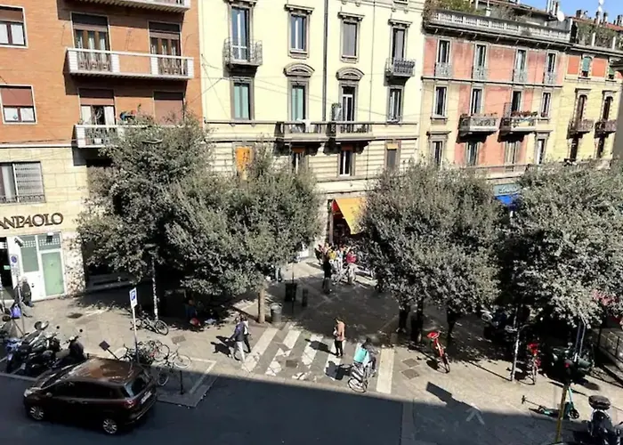 Arco Della Pace Modern