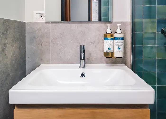 Adore Lägenhetshotell 3*