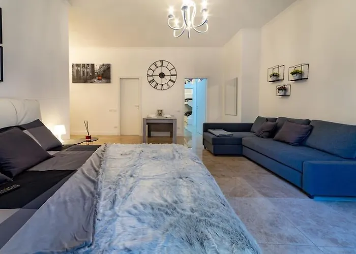 San Babila - Luxury Milanese Apartmán