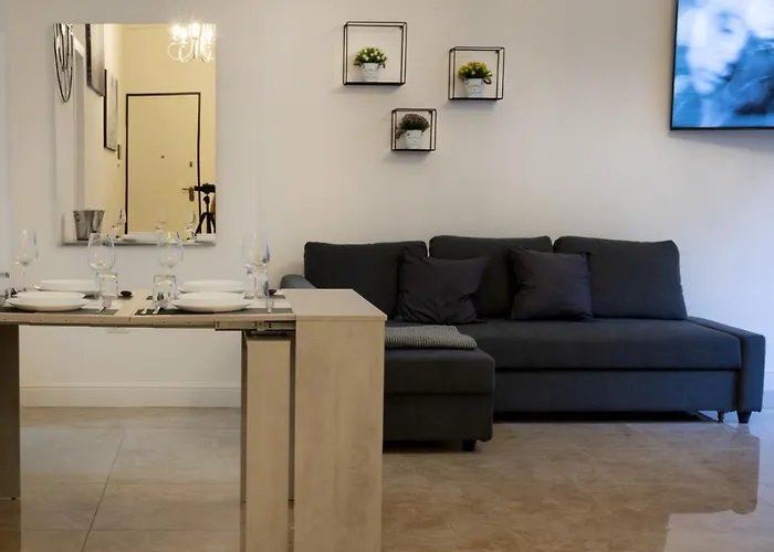 San Babila - Luxury Milanese 아파트 *