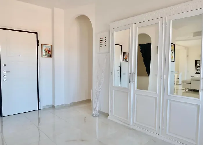Lux 180sqm Flat - Entire Last Floor Apartmán Milán
