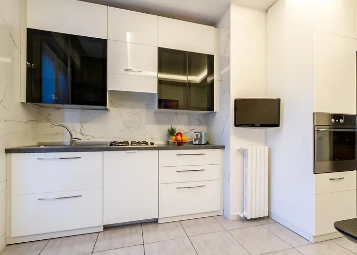 Apartment Grazioso Metro Vicinissima Facile Per Arrivare A Duomo *