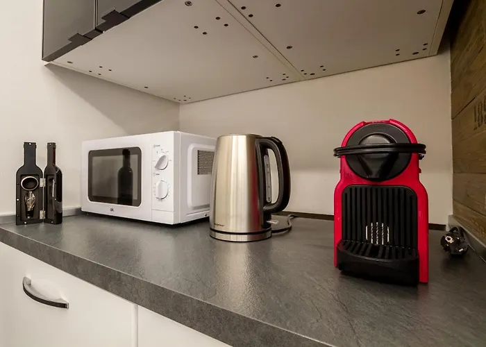 Grazioso Metro Vicinissima Facile Per Arrivare A Duomo Milan