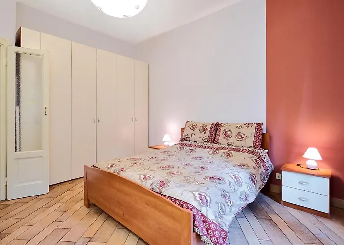 Xenia - Elegant Flat In The Center Of